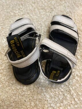 Dr. Martens Kids White and Black Velcro Sandals